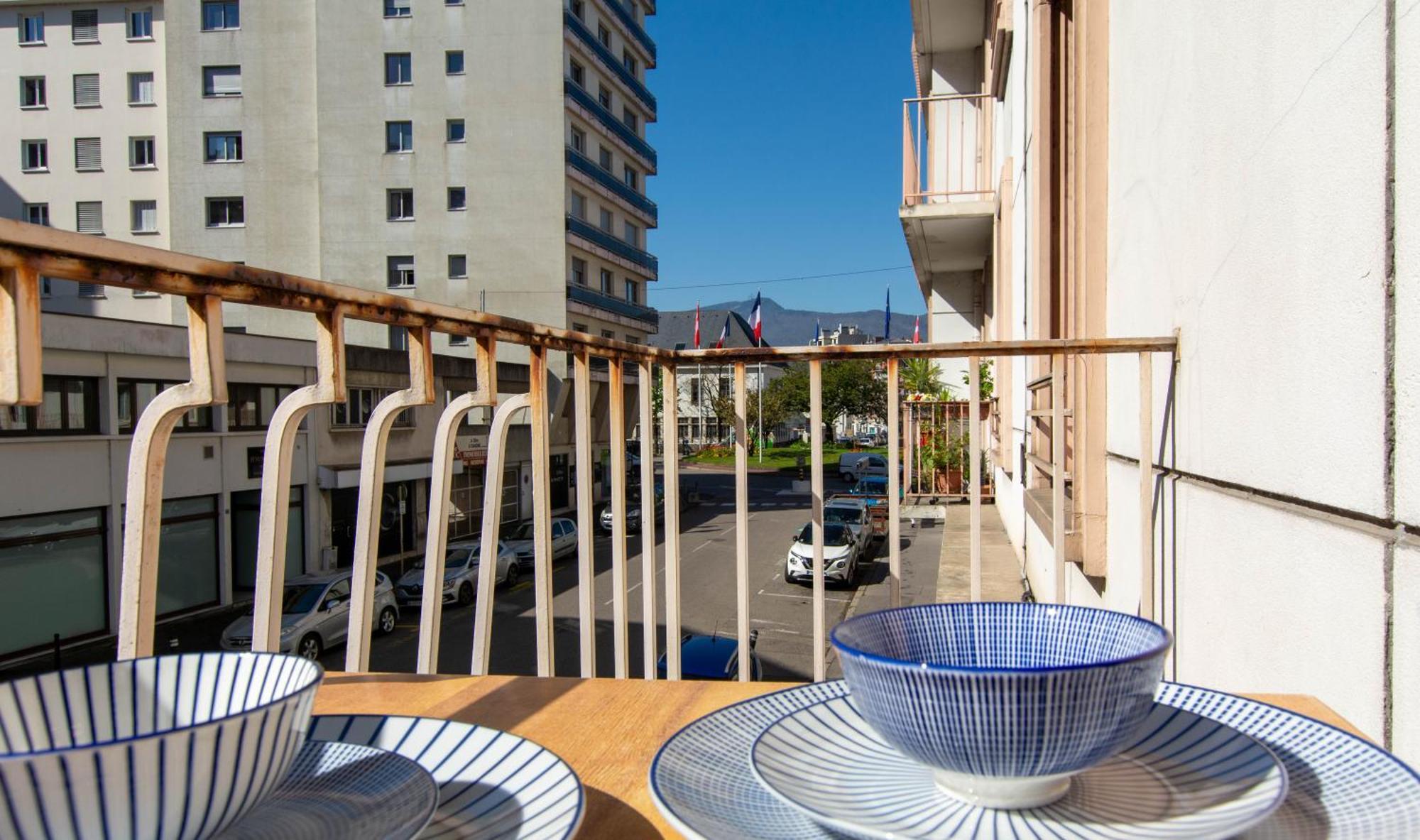 Appartement T3 Gare De Chambery Centre Ville Buitenkant foto