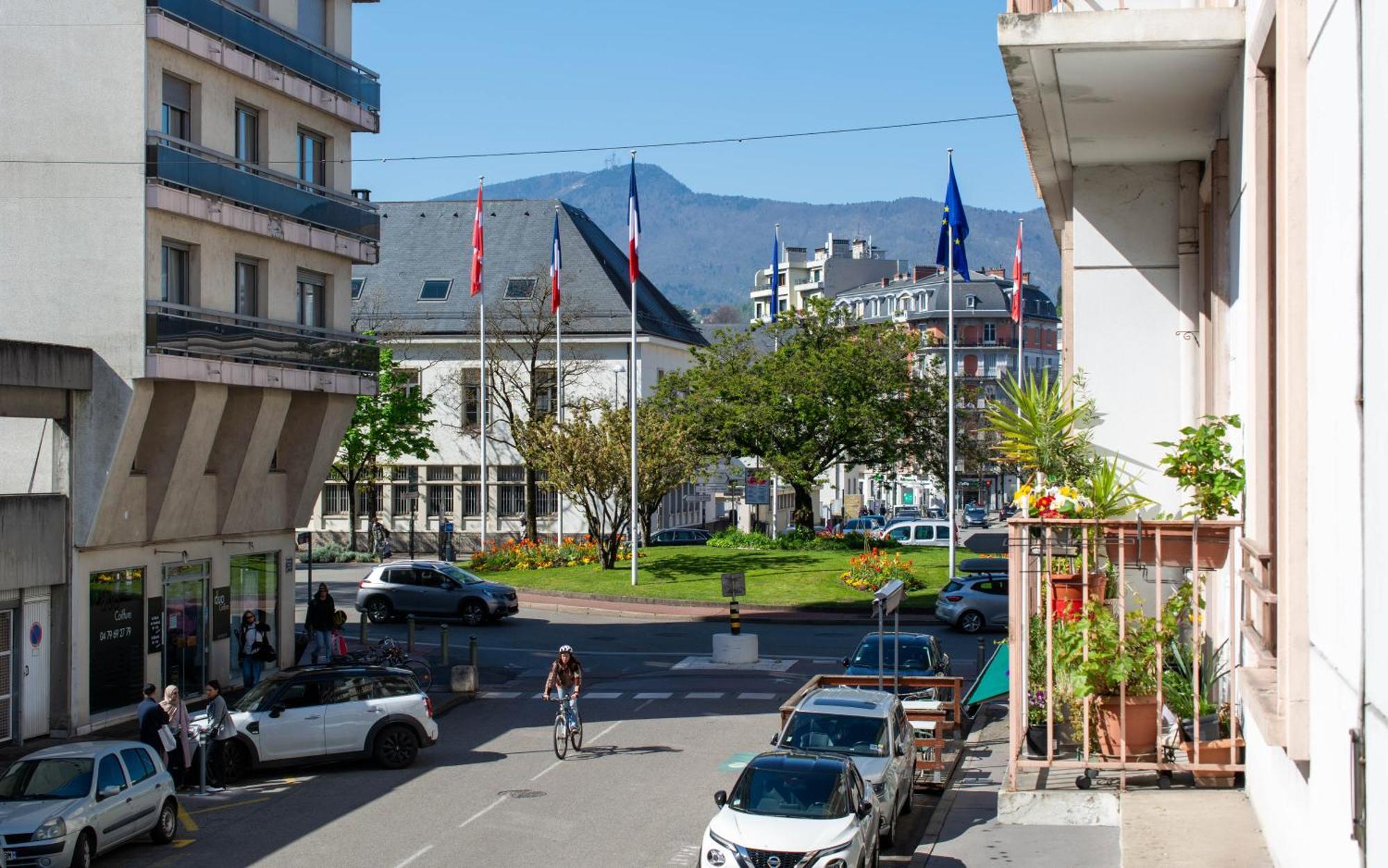 Appartement T3 Gare De Chambery Centre Ville Buitenkant foto